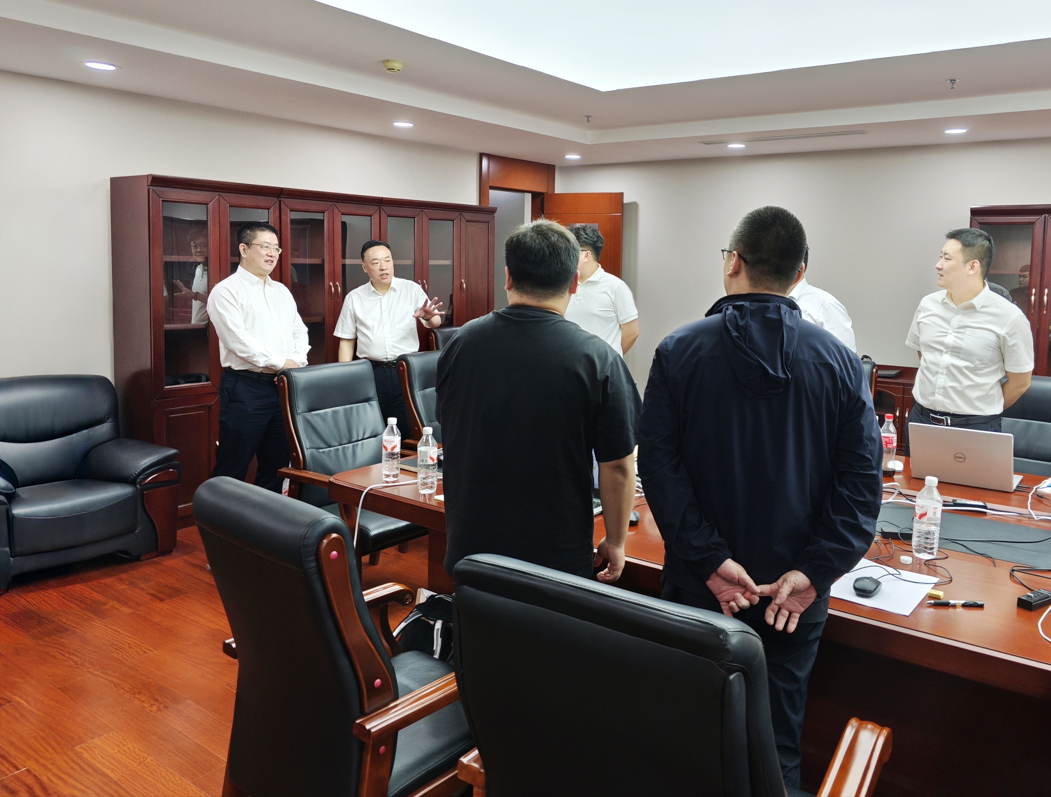 李仲泽对市场编标人员提出工作要求